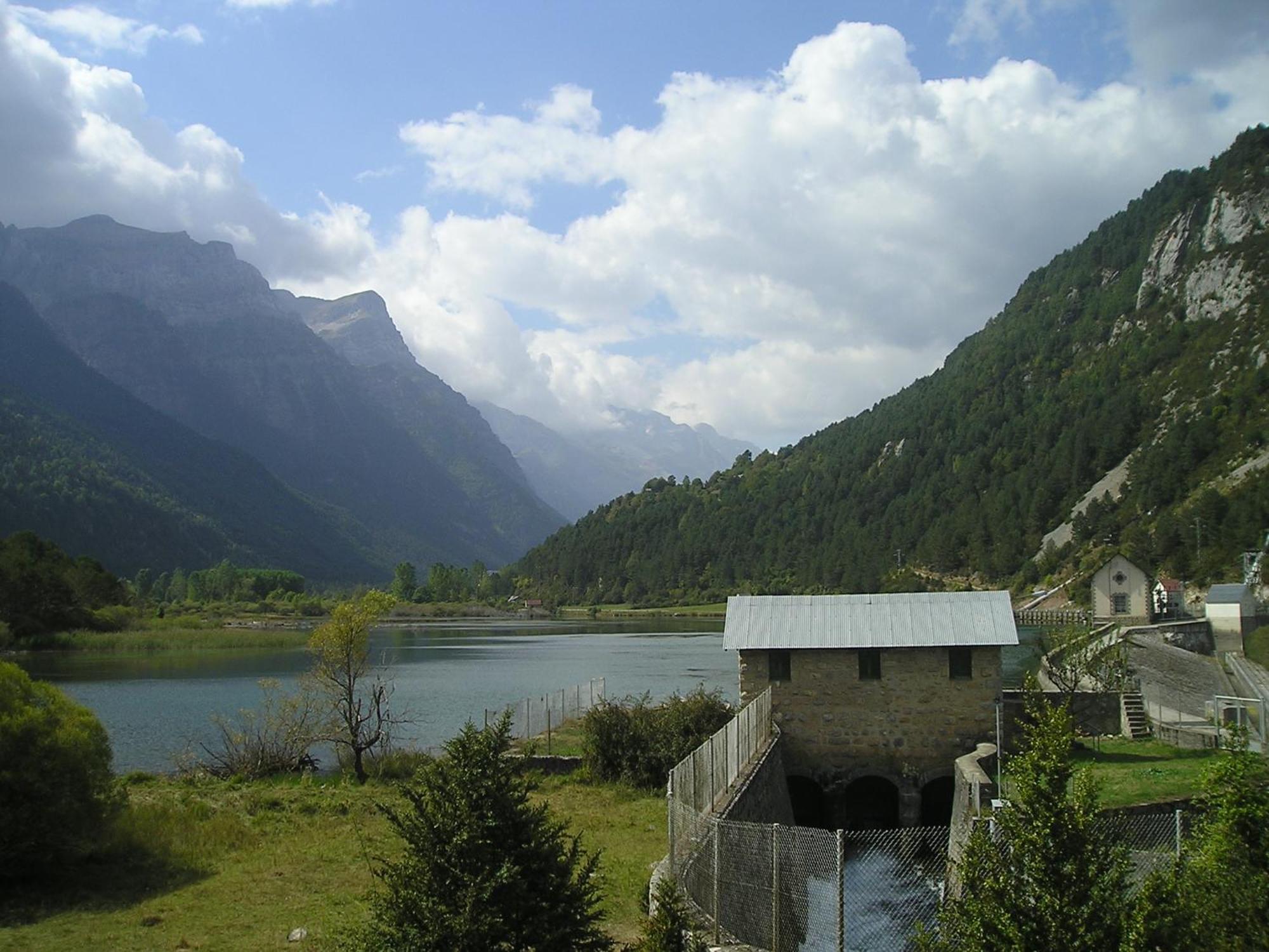 Hotel Camping Pineta Bielsa Exterior foto